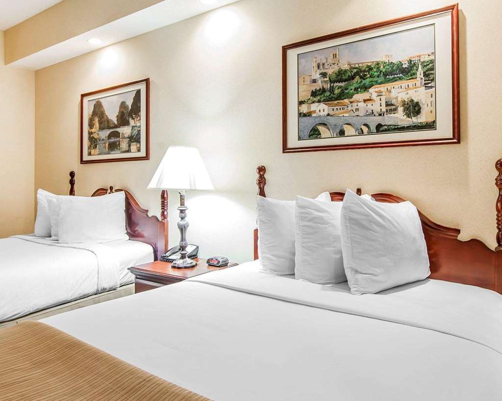Quality South Hotel
